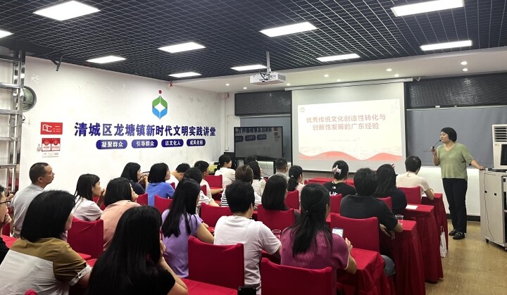 专业解读、云逛展······ 69成人网-69成人小说网
宣讲团与清远市民面对面交流