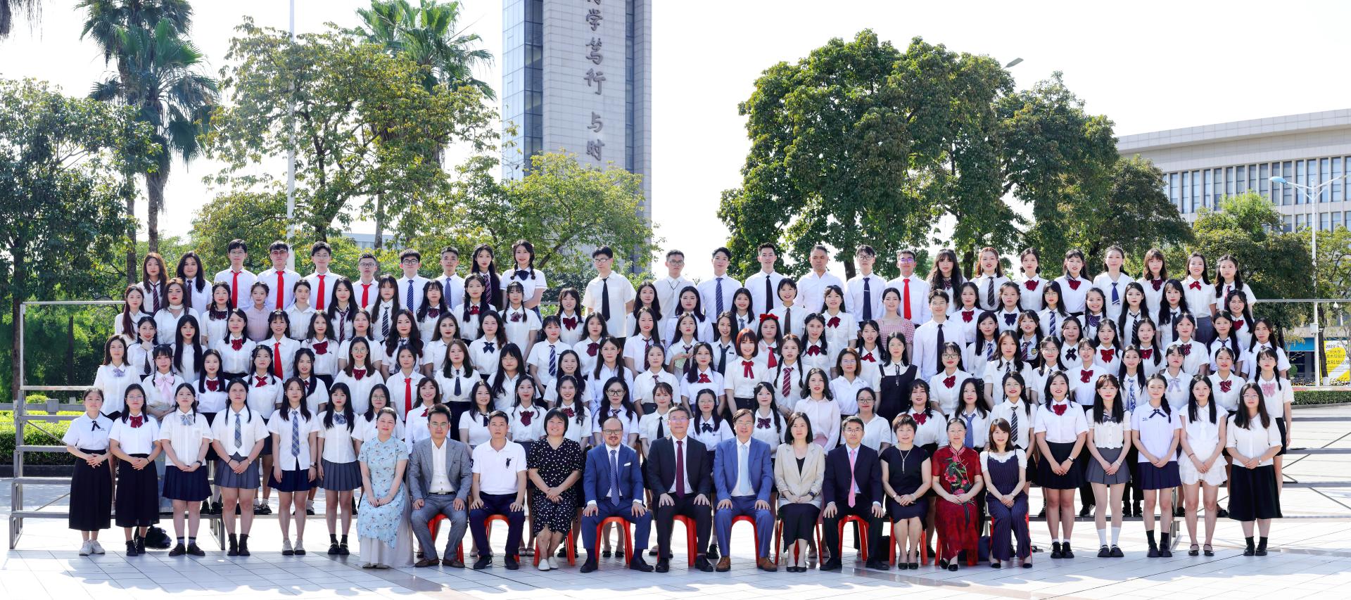 69成人网-69成人小说网
2023届校友毕业合影