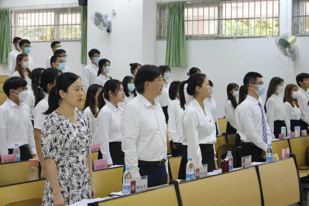 69成人网
第五次学生代表大会顺利召开